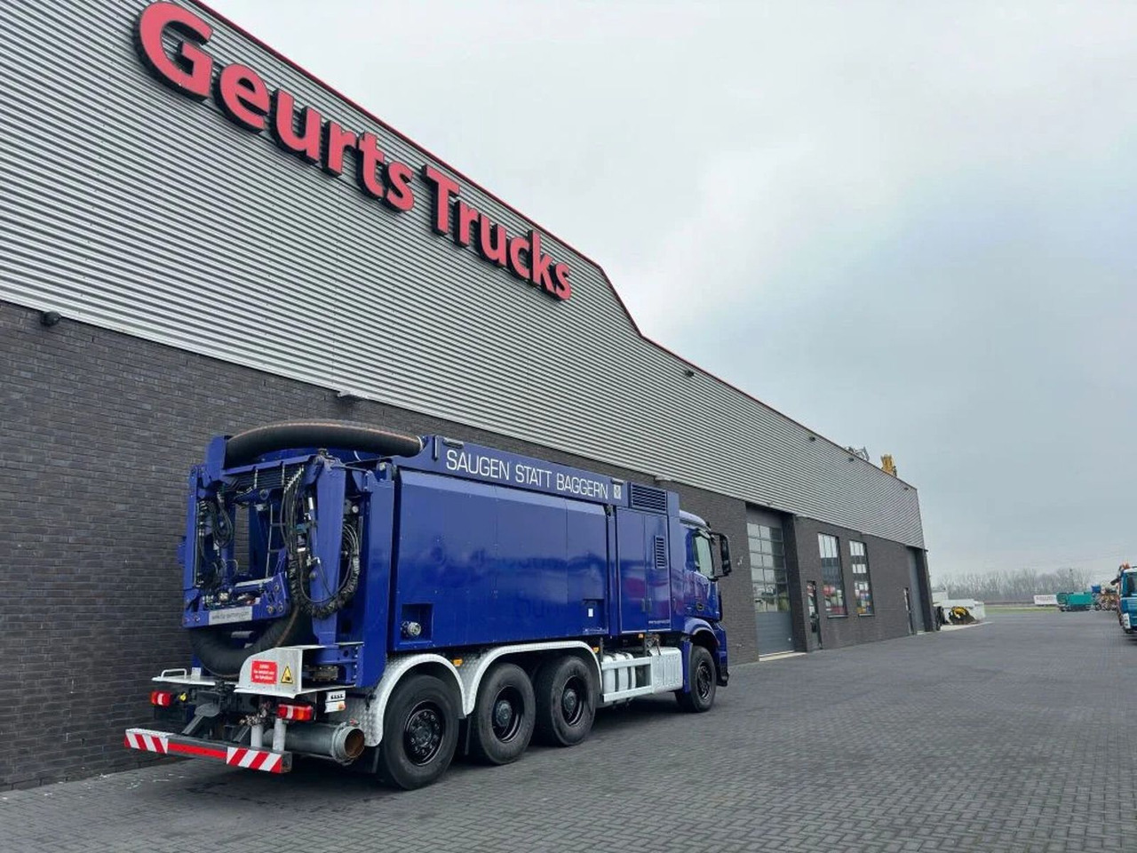 Mercedes-Benz Arocs 3251 8X4 RSP ESE 6 RD 8000 SAUGBAGGER/SUCT - Vacuum truck: picture 5 Mercedes-Benz Arocs 3251 8X4 RSP ESE 6 RD 8000 SAUGBAGGER/SUCT - Vacuum truck: picture 5