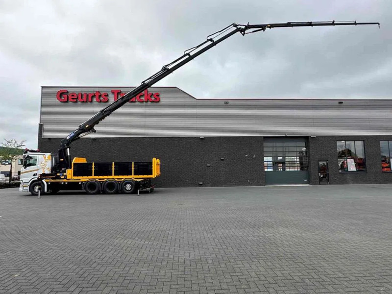 Scania R530 V8 NGS 8X4 TRIDEM MET HYVA 2Z KIPPER + HMF 5020-K6 + JIB FJ1000-K5 KRAAN/KRAN/CRANE/GRUA - Tipper, Crane truck: picture 2 Scania R530 V8 NGS 8X4 TRIDEM MET HYVA 2Z KIPPER + HMF 5020-K6 + JIB FJ1000-K5 KRAAN/KRAN/CRANE/GRUA - Tipper, Crane truck: picture 2