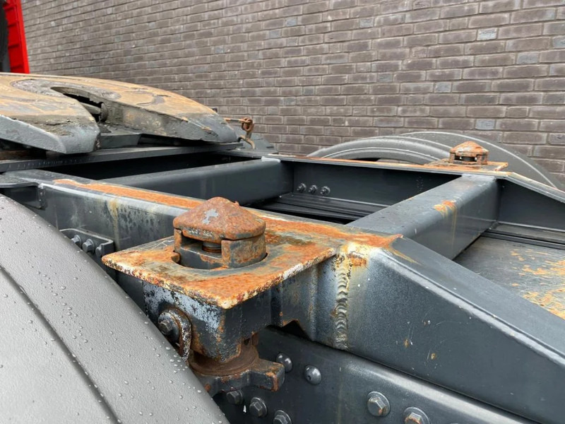 Leasing of Iveco Trakker 560 SIVI 6X6 HEAVY DUTY PRIME MOVER 275 TONS Iveco Trakker 560 SIVI 6X6 HEAVY DUTY PRIME MOVER 275 TONS: picture 15 Leasing of Iveco Trakker 560 SIVI 6X6 HEAVY DUTY PRIME MOVER 275 TONS Iveco Trakker 560 SIVI 6X6 HEAVY DUTY PRIME MOVER 275 TONS: picture 15