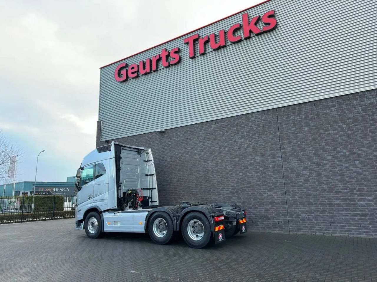 Volvo FH 16.750 6X4 TREKKER/TRACTOR/SZM EURO 6 HYDRAUL - Tractor unit: picture 3 Volvo FH 16.750 6X4 TREKKER/TRACTOR/SZM EURO 6 HYDRAUL - Tractor unit: picture 3
