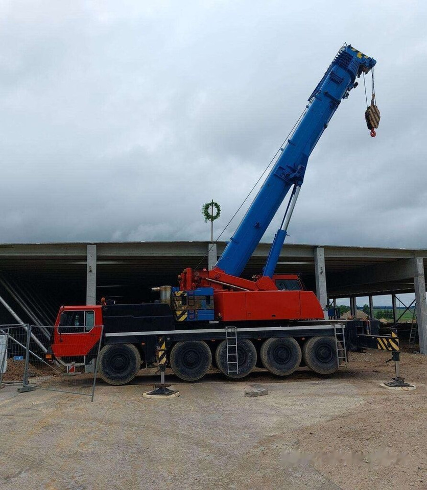 Liebherr LTM 1100 5.2 - Mobile crane: picture 1 Liebherr LTM 1100 5.2 - Mobile crane: picture 1