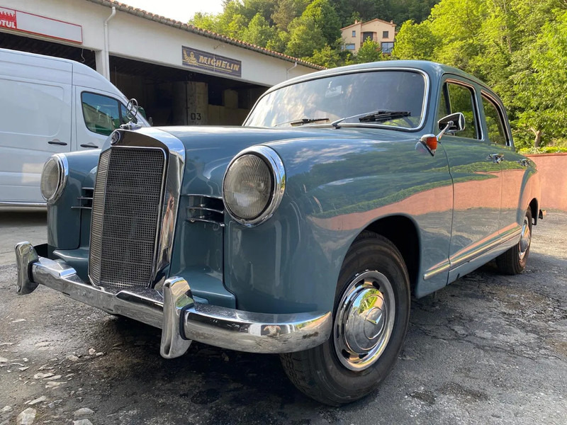 Mercedes-Benz ponton geheel gerestaureerd 180 - Car: picture 1 Mercedes-Benz ponton geheel gerestaureerd 180 - Car: picture 1