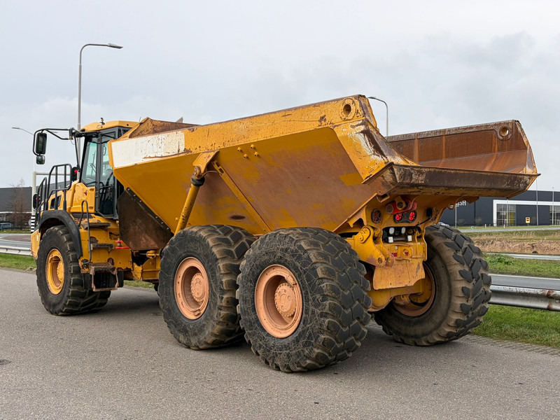 BELL B30E - Articulated dumper: picture 3 BELL B30E - Articulated dumper: picture 3