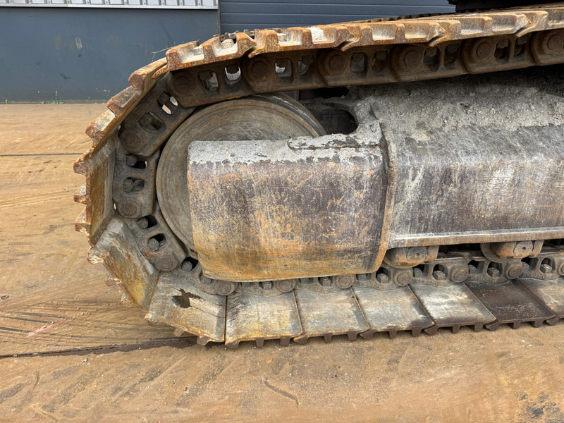 Crawler excavator Caterpillar 323E: picture 11