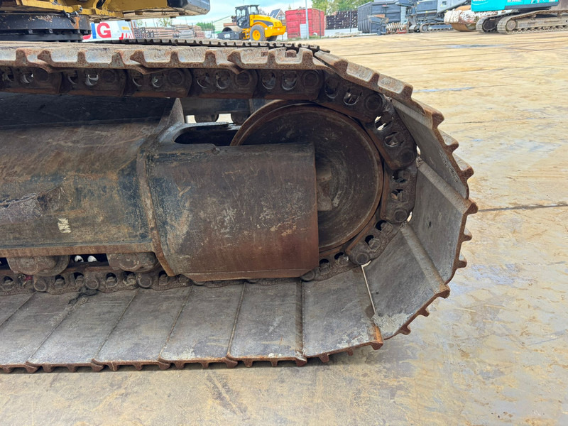 Crawler excavator Caterpillar 326F L: picture 16