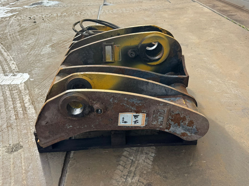 Caterpillar 950k 962 - Quick coupler: picture 4 Caterpillar 950k 962 - Quick coupler: picture 4