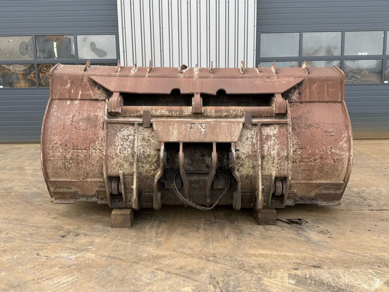 Caterpillar 980 - Bucket: picture 4 Caterpillar 980 - Bucket: picture 4