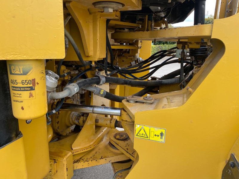 Wheel loader Caterpillar 980H Wheel Loader: picture 12