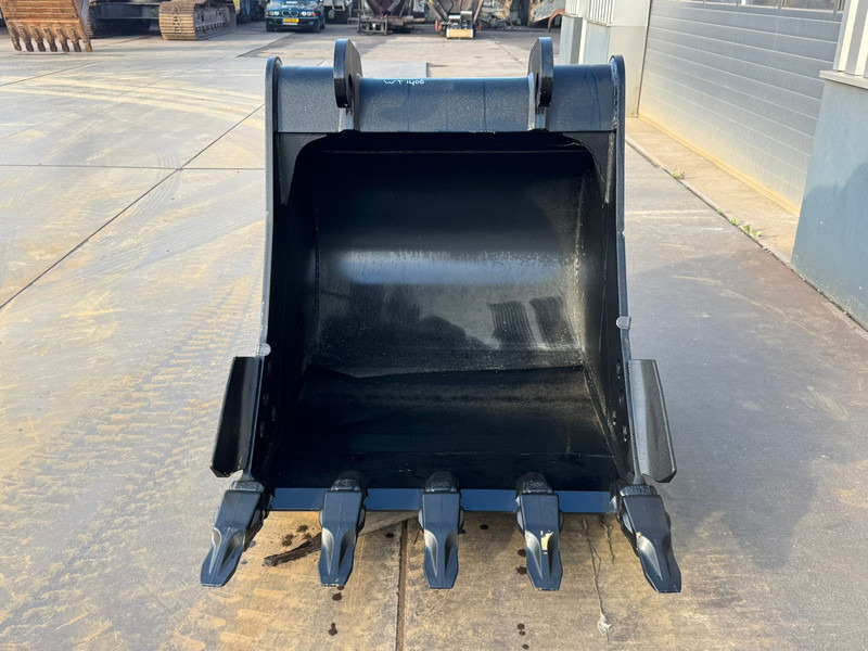 Bucket Caterpillar CW40 1200mm Bucket: picture 8