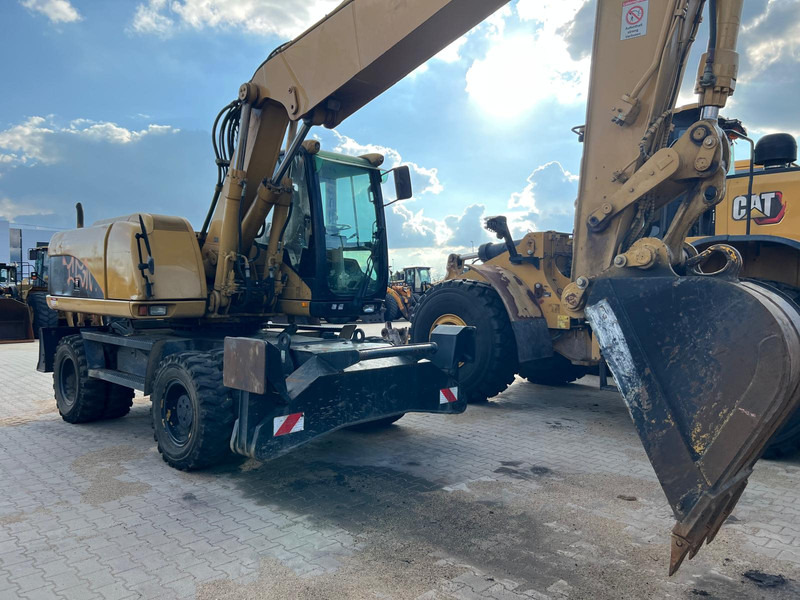 Caterpillar M318C - Excavator: picture 2 Caterpillar M318C - Excavator: picture 2