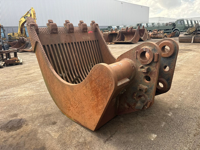 Caterpillar Puinriekbak 374 - Bucket: picture 3 Caterpillar Puinriekbak 374 - Bucket: picture 3