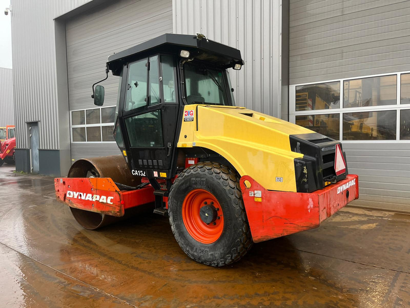 Dynapac CA152D - Roller: picture 3 Dynapac CA152D - Roller: picture 3