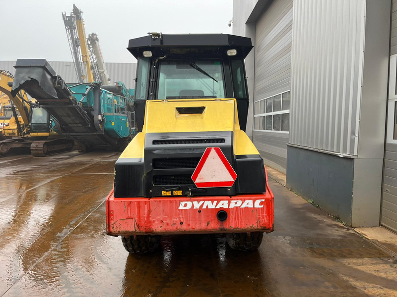 Dynapac CA152D - Roller: picture 4 Dynapac CA152D - Roller: picture 4
