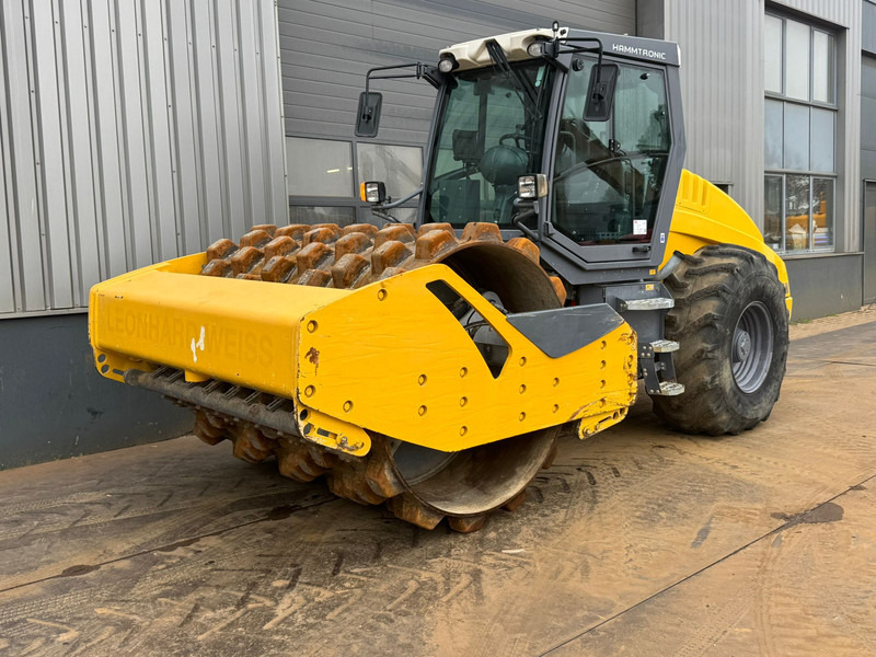 Hamm H13i Padfoot compactor - Roller: picture 2 Hamm H13i Padfoot compactor - Roller: picture 2