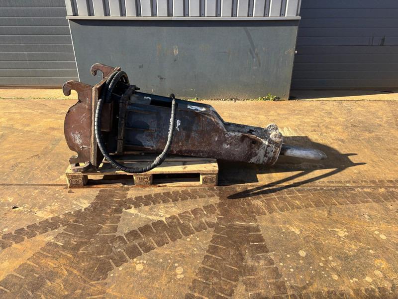 Hammer Mustang HM1000 CW40 - Hydraulic hammer: picture 1 Hammer Mustang HM1000 CW40 - Hydraulic hammer: picture 1