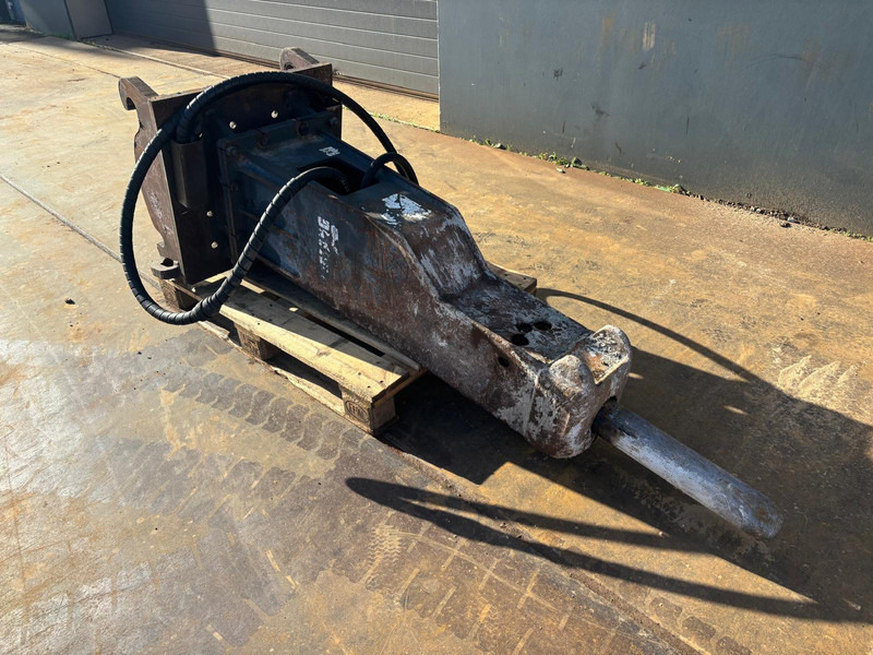 Hammer Mustang HM1000 CW40 - Hydraulic hammer: picture 3 Hammer Mustang HM1000 CW40 - Hydraulic hammer: picture 3