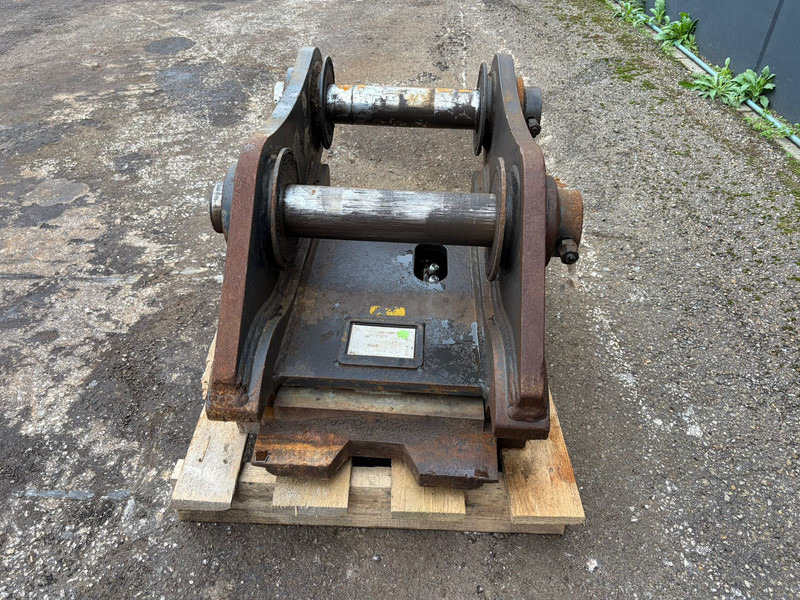 Hydraulic Quick Coupler for Caterpillar 320GC S70 - Quick coupler: picture 4 Hydraulic Quick Coupler for Caterpillar 320GC S70 - Quick coupler: picture 4