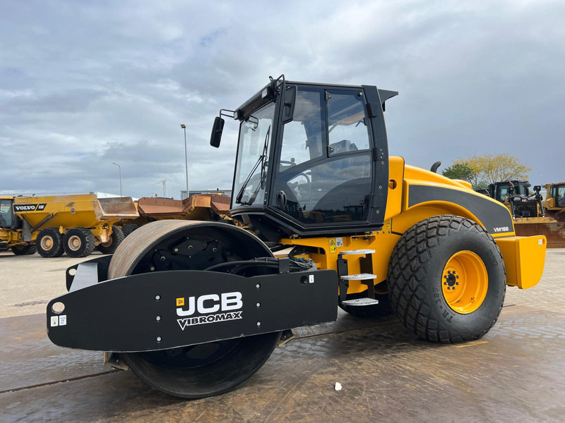 JCB VM166D - Roller: picture 2 JCB VM166D - Roller: picture 2