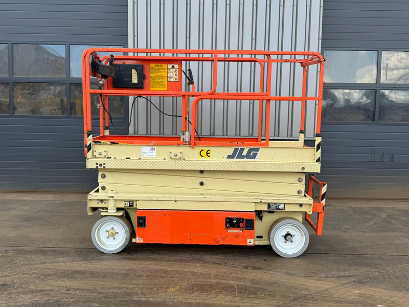 JLG JLG 2033 Schaarhoogwerker - Scissor lift: picture 1 JLG JLG 2033 Schaarhoogwerker - Scissor lift: picture 1