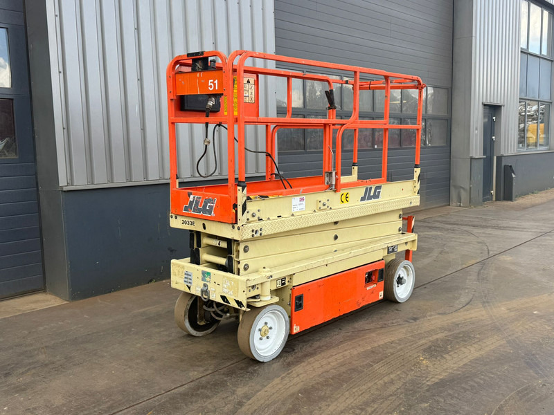 JLG JLG 2033 Schaarhoogwerker - Scissor lift: picture 3 JLG JLG 2033 Schaarhoogwerker - Scissor lift: picture 3