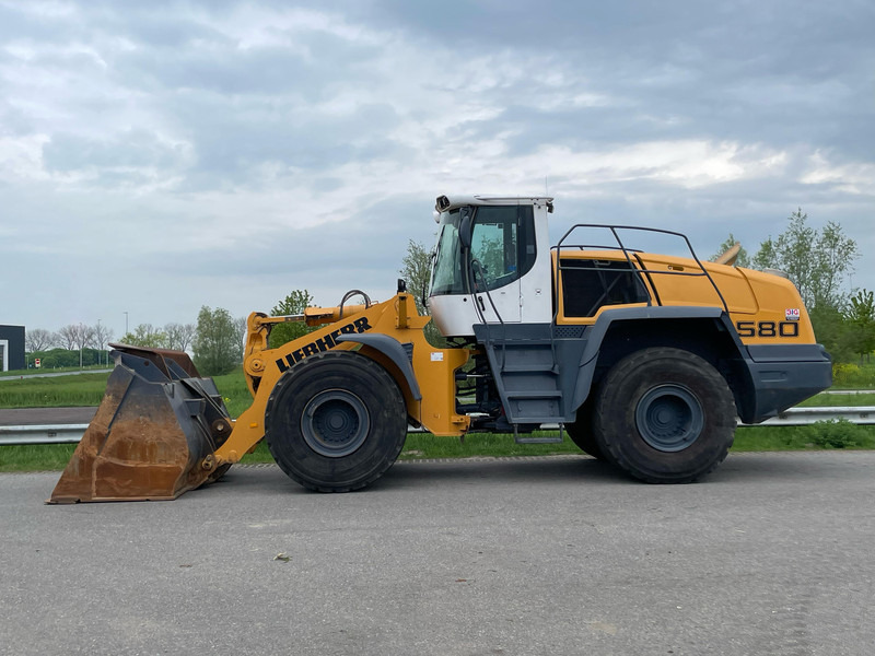 Liebherr L580 - Wheel loader: picture 1 Liebherr L580 - Wheel loader: picture 1