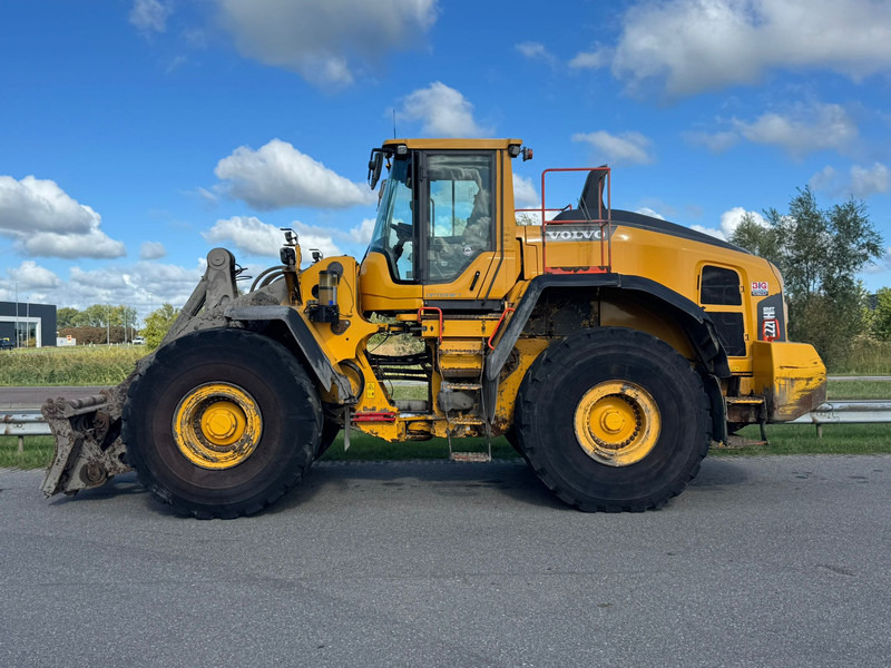 Volvo L220H - Wheel loader: picture 1 Volvo L220H - Wheel loader: picture 1