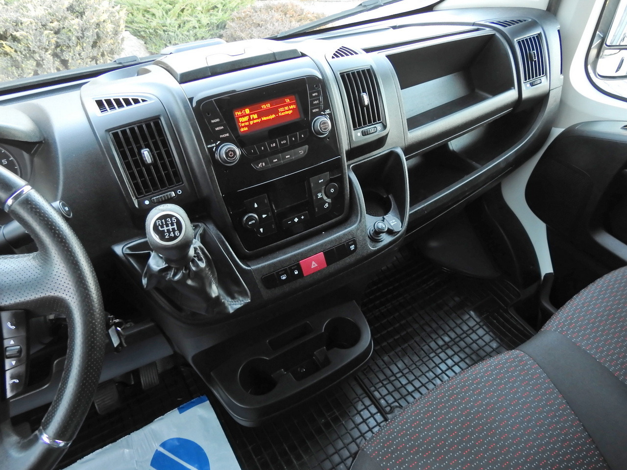 Curtain side van CITROEN JUMPER TARPAULIN 10 PALLETS CRUISE CONTROL AIR CONDITIONING LED LIGHTS PNEUMATICS 165HP: picture 33 Curtain side van CITROEN JUMPER TARPAULIN 10 PALLETS CRUISE CONTROL AIR CONDITIONING LED LIGHTS PNEUMATICS 165HP: picture 33