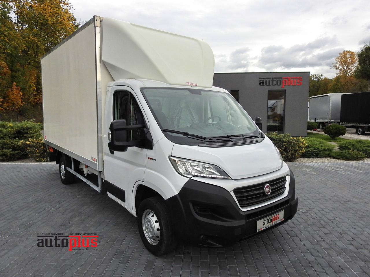 FIAT DUCATO BOX LIFT 8 PALLETS CRUISE CONTROL NAVIGATION AIR CONDITIONING LED LIGHTS 130HP - Box van: picture 1 FIAT DUCATO BOX LIFT 8 PALLETS CRUISE CONTROL NAVIGATION AIR CONDITIONING LED LIGHTS 130HP - Box van: picture 1