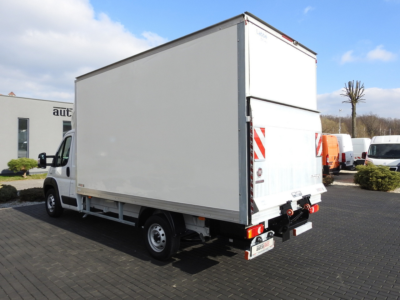 Box van FIAT DUCATO  BOX LIFT 8 PALLETS CRUISE CONTROL NAVIGATION LED LIGHTS AIR CONDITIONING  130HP: picture 9