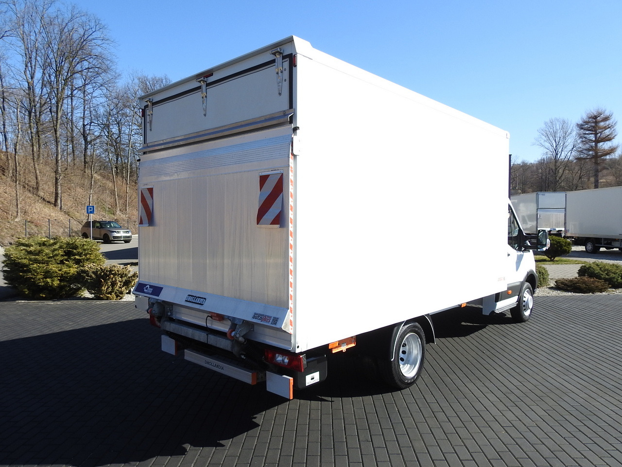 FORD TRANSIT BOX LIFT 8 PALLETS TWIN WHEELS AIR CONDITIONING 130HP - Refrigerated van: picture 3 FORD TRANSIT BOX LIFT 8 PALLETS TWIN WHEELS AIR CONDITIONING 130HP - Refrigerated van: picture 3