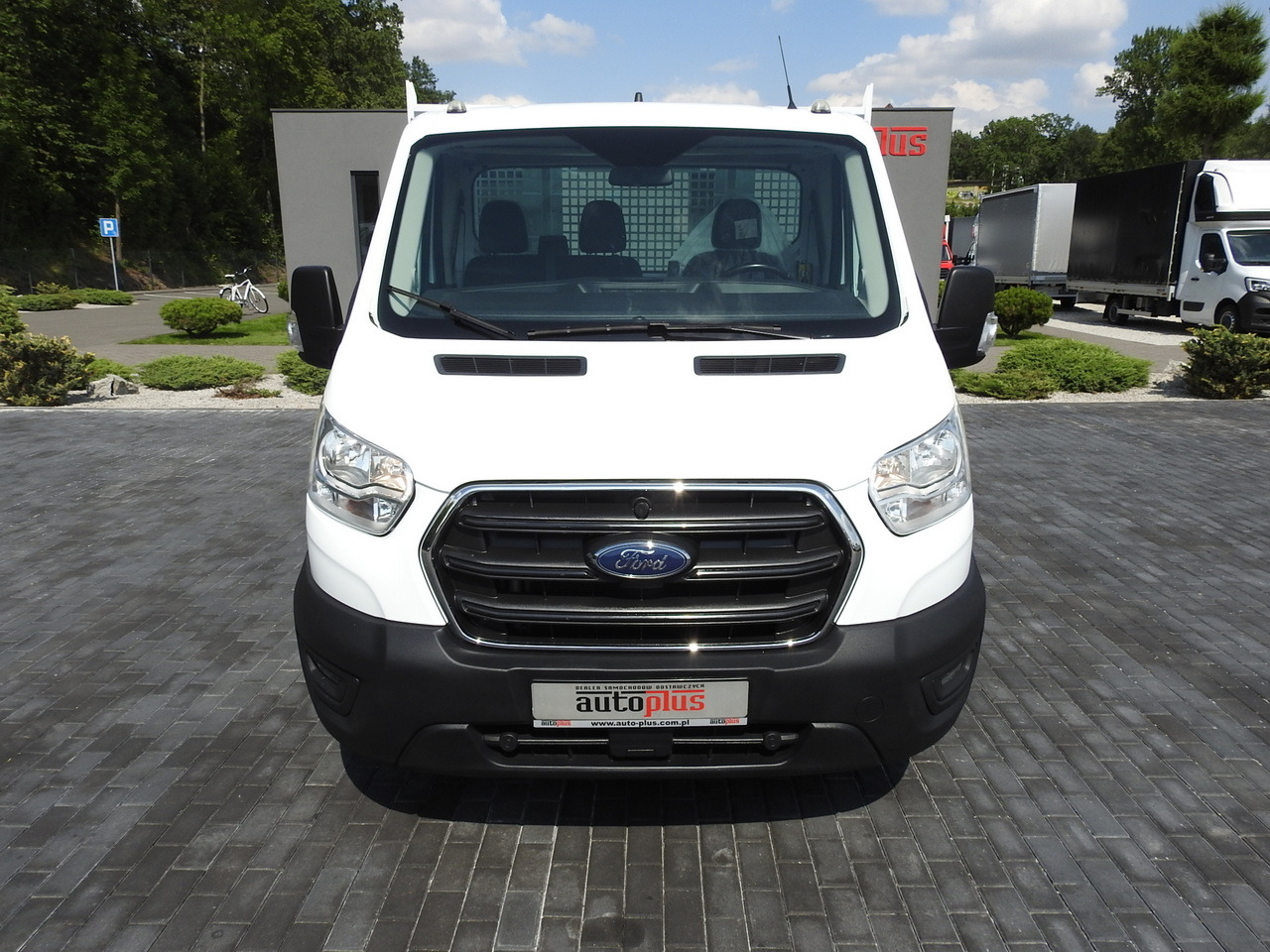 FORD TRANSIT TIPPER CRUISE CONTROL AIR CONDITIONING TWIN WHEELS 170HP - Tipper van: picture 5 FORD TRANSIT TIPPER CRUISE CONTROL AIR CONDITIONING TWIN WHEELS 170HP - Tipper van: picture 5