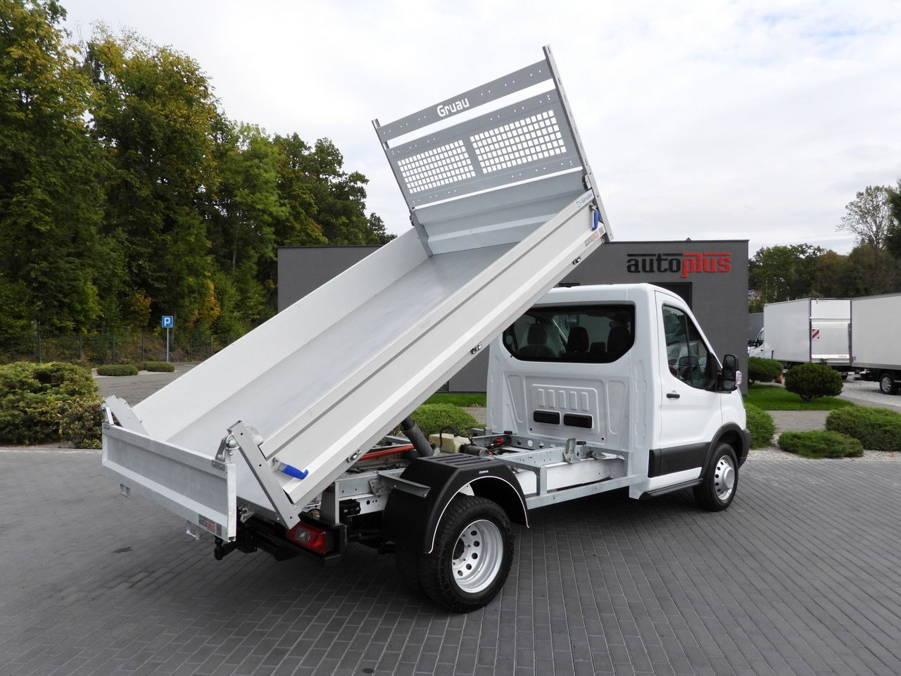 FORD TRANSIT TIPPER TWIN WHEELS 155HP - Tipper van: picture 3 FORD TRANSIT TIPPER TWIN WHEELS 155HP - Tipper van: picture 3