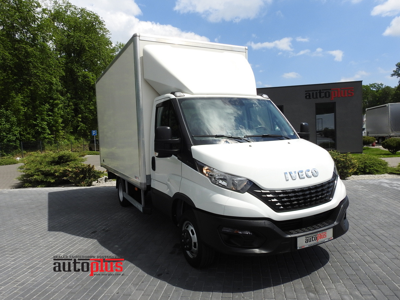 IVECO DAILY 35S14 8 PALLETS CRUISE CONTROL TWIN WHEELS AIR CONDITIONING 140HP - Refrigerated van: picture 1 IVECO DAILY 35S14 8 PALLETS CRUISE CONTROL TWIN WHEELS AIR CONDITIONING 140HP - Refrigerated van: picture 1