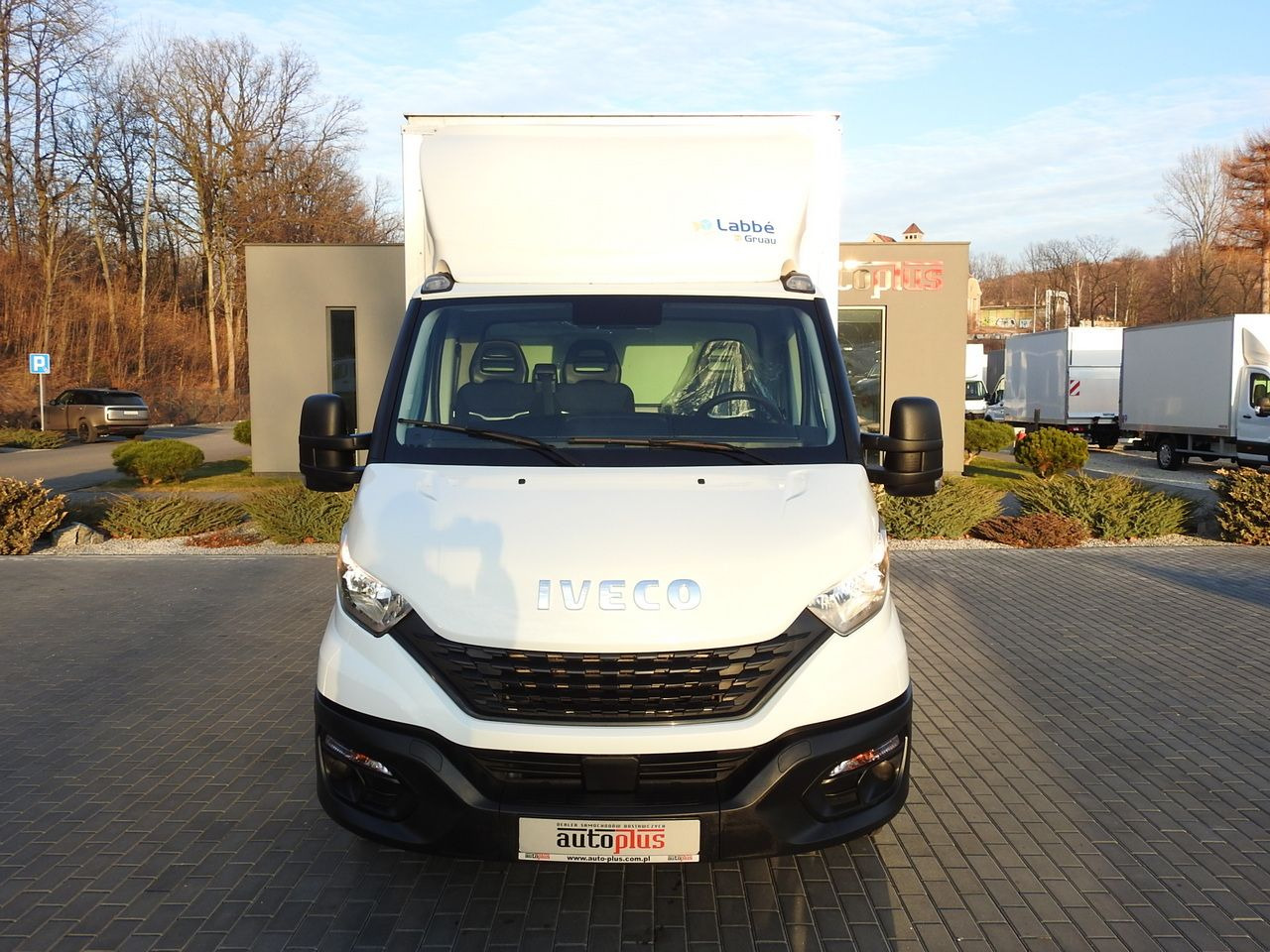 IVECO DAILY 35S16 BOX LIFT 8 PALLETS CRUISE CONTROL AIR CONDITIONING TWIN WHEELS 160HP - Refrigerated van: picture 5 IVECO DAILY 35S16 BOX LIFT 8 PALLETS CRUISE CONTROL AIR CONDITIONING TWIN WHEELS 160HP - Refrigerated van: picture 5