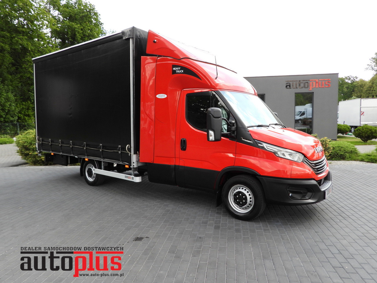 IVECO DAILY 35S21 TARPAULIN 10 PALLETS WEBASTO CRUISE CONTROL NAVIGATION LED LIGHTS PNEUMATICS AUTOMATIC TRANSMISSION HI-MATIC AIR CONDITIONING 210HP - Curtain side van: picture 1 IVECO DAILY 35S21 TARPAULIN 10 PALLETS WEBASTO CRUISE CONTROL NAVIGATION LED LIGHTS PNEUMATICS AUTOMATIC TRANSMISSION HI-MATIC AIR CONDITIONING 210HP - Curtain side van: picture 1