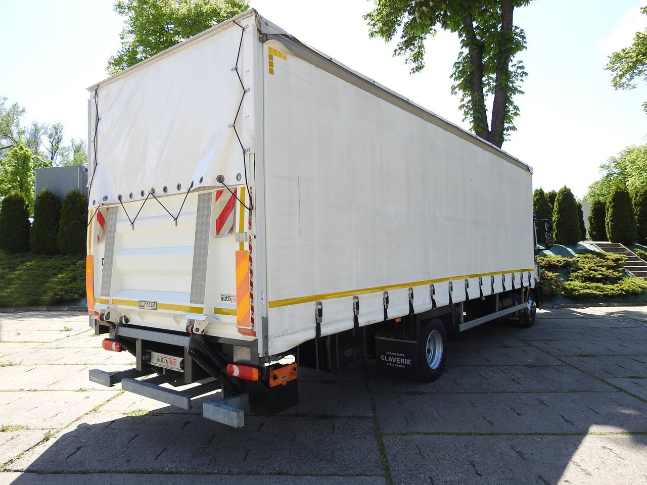 IVECO EUROCARGO 120 - 220 TARPAULIN LIFT 20 PALLETS LED LIGHTS AUTOMATIC TRANSMISSION HI-MATIC TWIN WHEELS AIR CONDITIONING 220HP - Curtain side van: picture 3 IVECO EUROCARGO 120 - 220 TARPAULIN LIFT 20 PALLETS LED LIGHTS AUTOMATIC TRANSMISSION HI-MATIC TWIN WHEELS AIR CONDITIONING 220HP - Curtain side van: picture 3