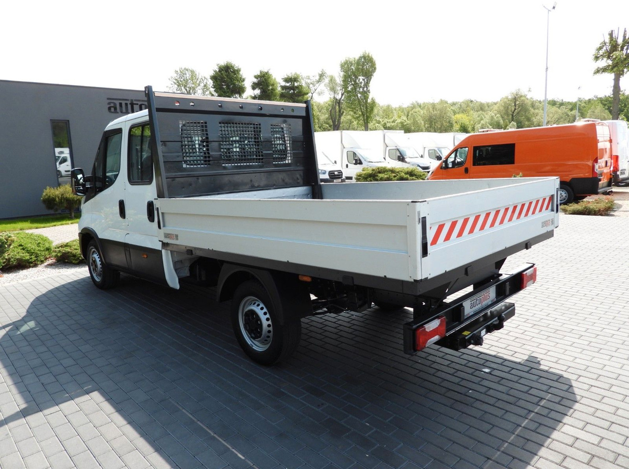 Flatbed van, Combi van Iveco DAILY 35S12 PRITSCHE DOPPELKABINE DOKA 7 SITZE: picture 9