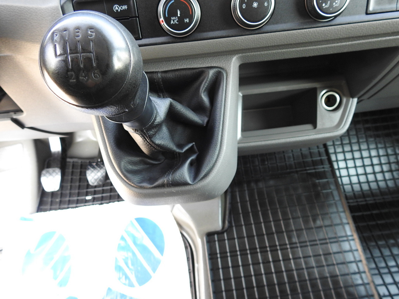 Curtain side van MAN TGE TARPAULIN 10 PALLETS AIR CONDITIONING  180HP: picture 41