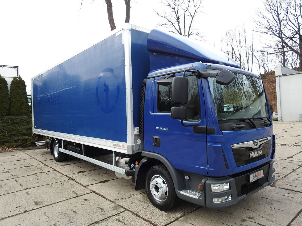 MAN TGL 12.220 BOX LIFT 18 PALLETS CRUISE CONTROLAIR CONDITIONING PNEUMATICS AUTOMATIC TWIN WHEELS 220HP - Box van: picture 4 MAN TGL 12.220 BOX LIFT 18 PALLETS CRUISE CONTROLAIR CONDITIONING PNEUMATICS AUTOMATIC TWIN WHEELS 220HP - Box van: picture 4