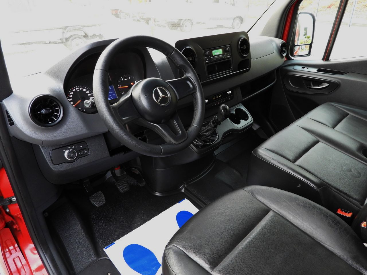 MERCEDES SPRINTER 316 STAKE BODY DOUBLE CABIN DOKA 7 SEATS AIR CONDITIONING  160HP - Combi van: picture 2 MERCEDES SPRINTER 316 STAKE BODY DOUBLE CABIN DOKA 7 SEATS AIR CONDITIONING  160HP - Combi van: picture 2