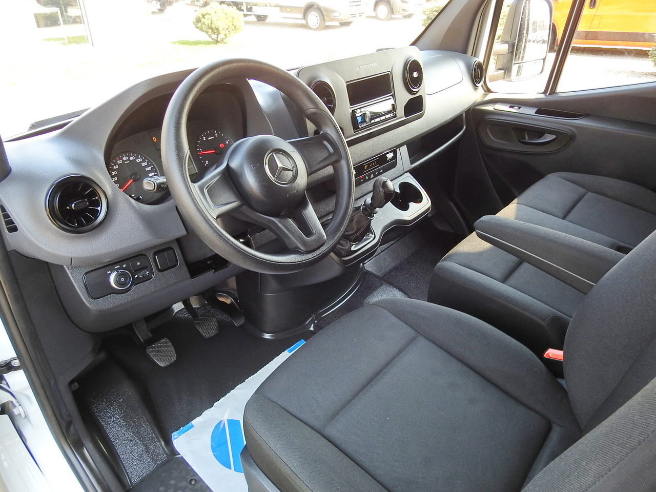MERCEDES SPRINTER 316 TARPAULIN 10 PALLETS WEBASTO AIR CONDITIONING 165HP - Curtain side van: picture 2 MERCEDES SPRINTER 316 TARPAULIN 10 PALLETS WEBASTO AIR CONDITIONING 165HP - Curtain side van: picture 2