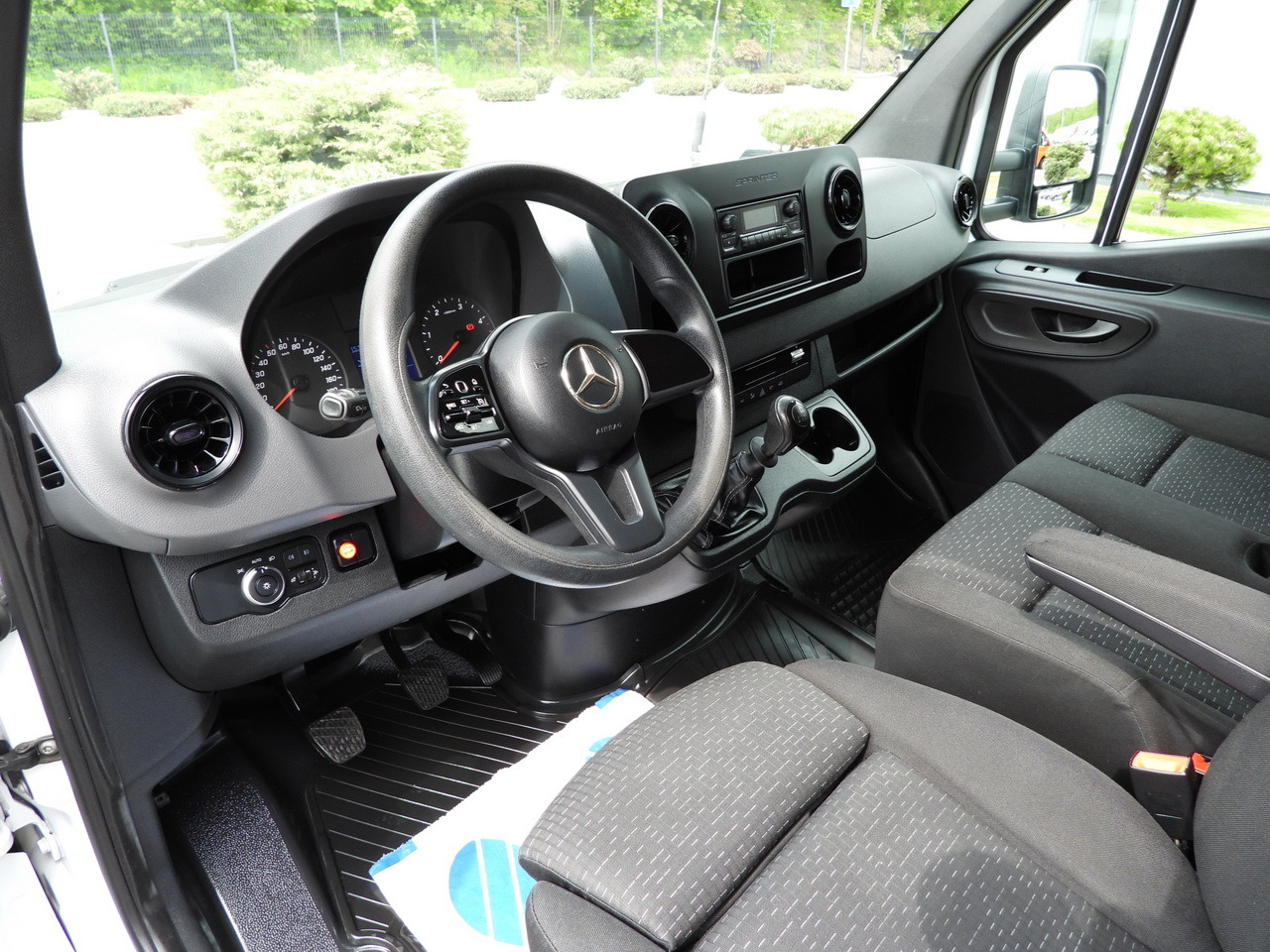 MERCEDES SPRINTER 316 TARPAULIN LIFT 8 PALLETS WEBASTO CRUISE CONTROL AIR CONDITIONING 160HP - Curtain side van: picture 2 MERCEDES SPRINTER 316 TARPAULIN LIFT 8 PALLETS WEBASTO CRUISE CONTROL AIR CONDITIONING 160HP - Curtain side van: picture 2