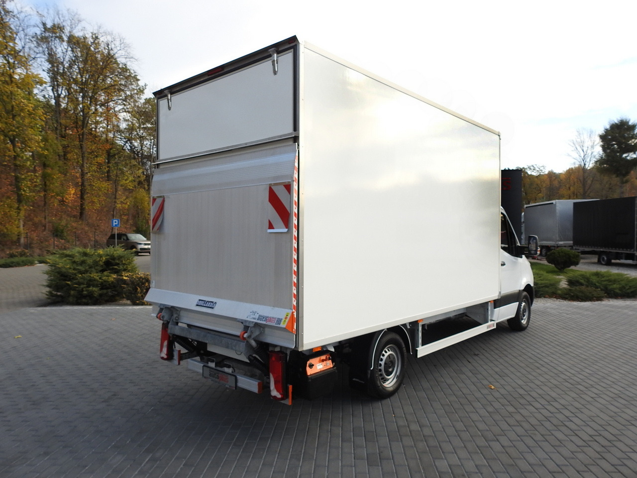 MERCEDES SPRINTER BOX LIFT 8 PALLETS AIR CONDITIONING  150HP - Refrigerated van: picture 3 MERCEDES SPRINTER BOX LIFT 8 PALLETS AIR CONDITIONING  150HP - Refrigerated van: picture 3