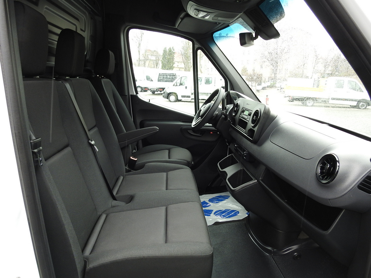 Panel van MERCEDES eSprinter NEW ELECTRIC VAN AUTOMATIC TRANSMISSION  GUARANTEE  95HP: picture 38
