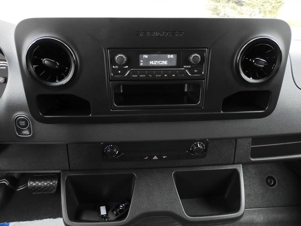 Panel van MERCEDES eSprinter NEW ELECTRIC VAN AUTOMATIC TRANSMISSION  GUARANTEE  95HP: picture 31