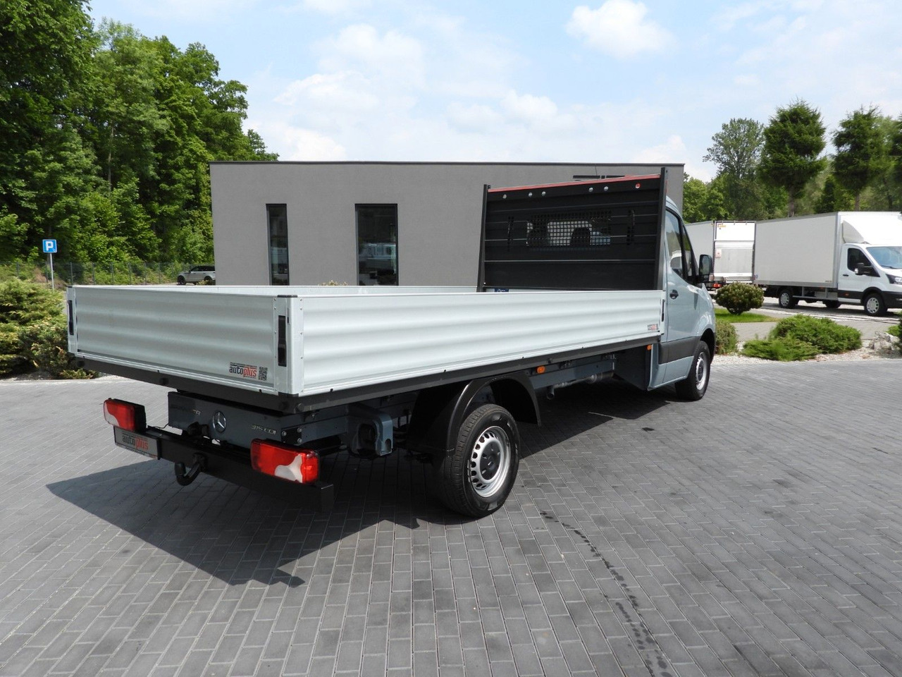 Mercedes-Benz SPRINTER 315 PRITSCHE 8 PALETTEN TEMPOMAT - Flatbed van: picture 3 Mercedes-Benz SPRINTER 315 PRITSCHE 8 PALETTEN TEMPOMAT - Flatbed van: picture 3