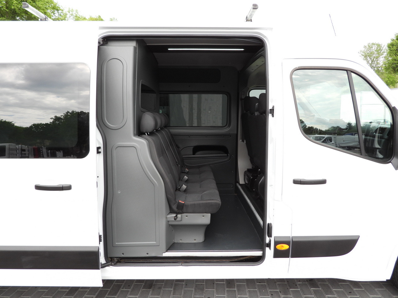 Panel van OPEL MOVANO BOX DELIVERY VAN 7 SEATS CRUISE CONTROL LED LIGHTS AIR CONDITIONING 135HP: picture 21 Panel van OPEL MOVANO BOX DELIVERY VAN 7 SEATS CRUISE CONTROL LED LIGHTS AIR CONDITIONING 135HP: picture 21