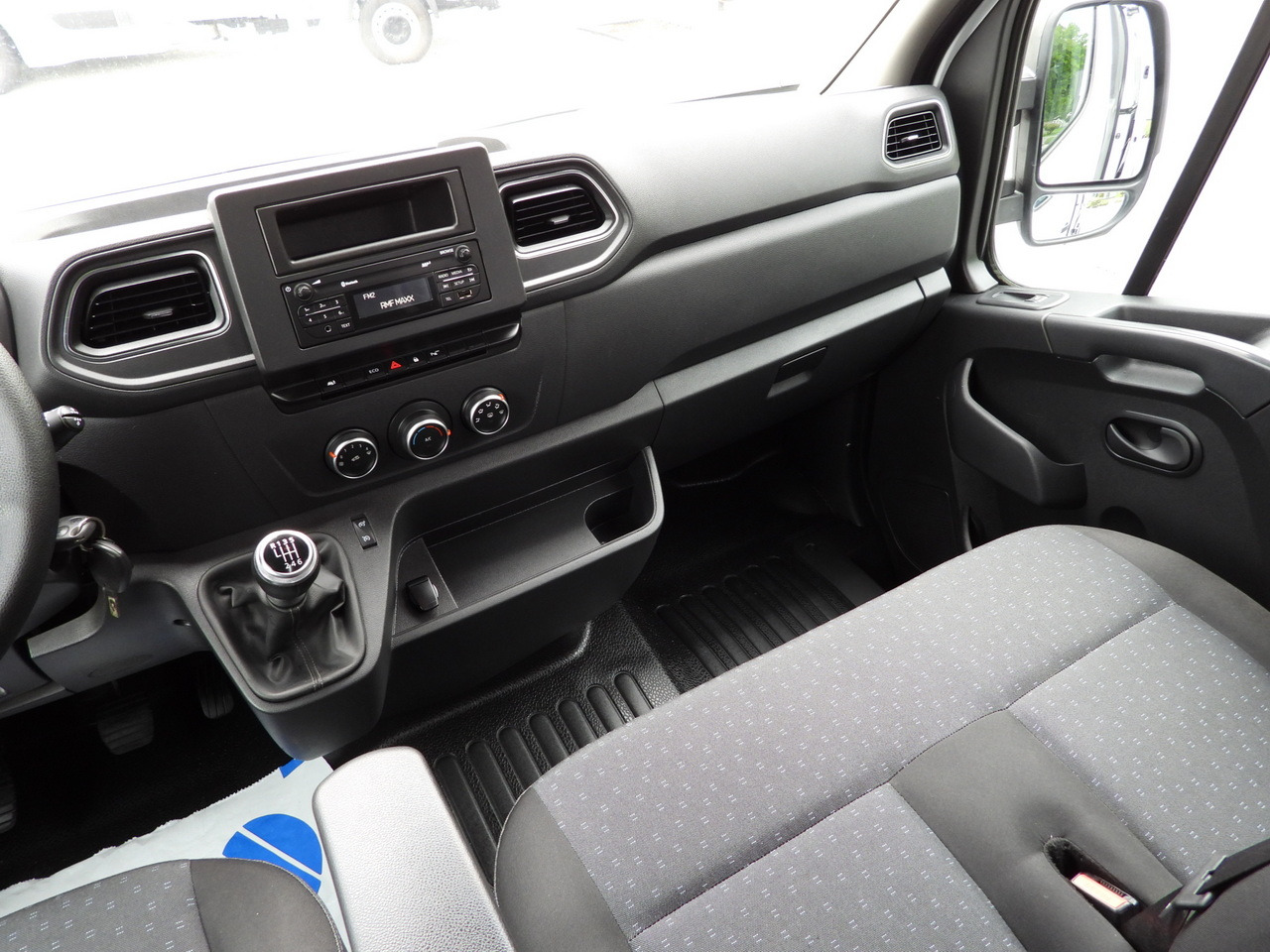 Panel van OPEL MOVANO BOX DELIVERY VAN 7 SEATS CRUISE CONTROL LED LIGHTS AIR CONDITIONING 135HP: picture 29 Panel van OPEL MOVANO BOX DELIVERY VAN 7 SEATS CRUISE CONTROL LED LIGHTS AIR CONDITIONING 135HP: picture 29