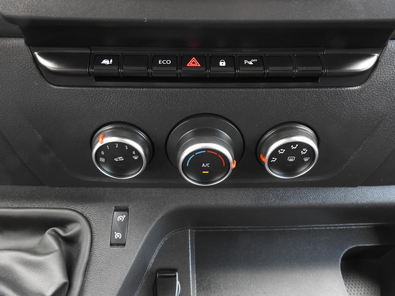 Panel van OPEL MOVANO BOX DELIVERY VAN 7 SEATS CRUISE CONTROL LED LIGHTS AIR CONDITIONING 135HP: picture 32 Panel van OPEL MOVANO BOX DELIVERY VAN 7 SEATS CRUISE CONTROL LED LIGHTS AIR CONDITIONING 135HP: picture 32