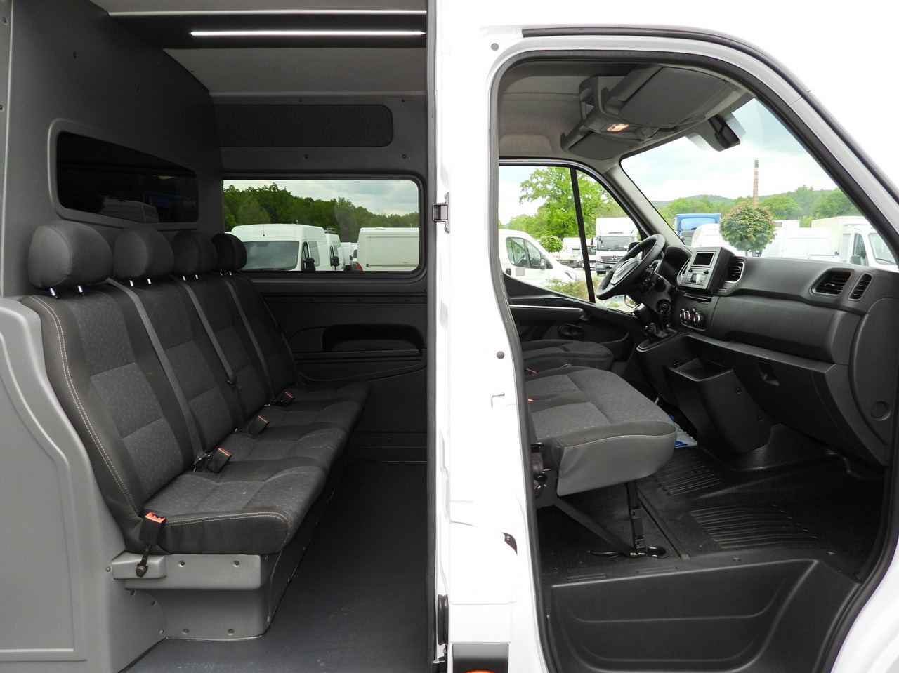 Panel van OPEL MOVANO BOX DELIVERY VAN 7 SEATS CRUISE CONTROL LED LIGHTS AIR CONDITIONING 135HP: picture 36 Panel van OPEL MOVANO BOX DELIVERY VAN 7 SEATS CRUISE CONTROL LED LIGHTS AIR CONDITIONING 135HP: picture 36